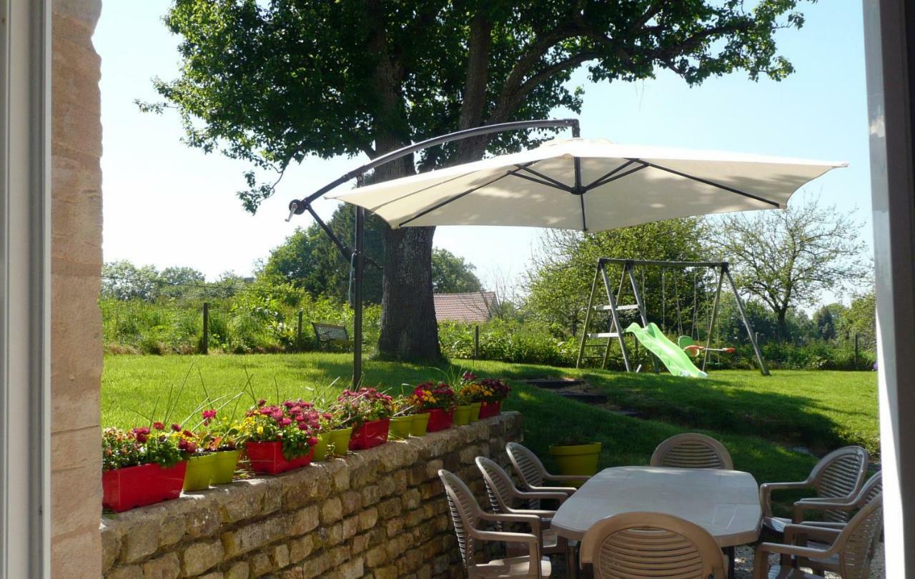 Gite De La Cour Vautier Mandeville-en-Bessin Esterno foto